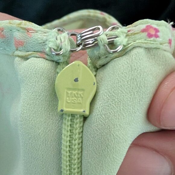 Aeropostale Pastel Green Floral A-Line Skirt with Pink Wildflower Print - Large - Picture 5 of 7